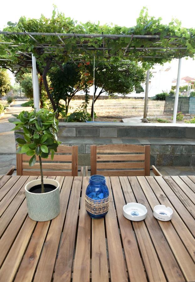 Kampos Family Garden Villa Batsíon Exterior foto